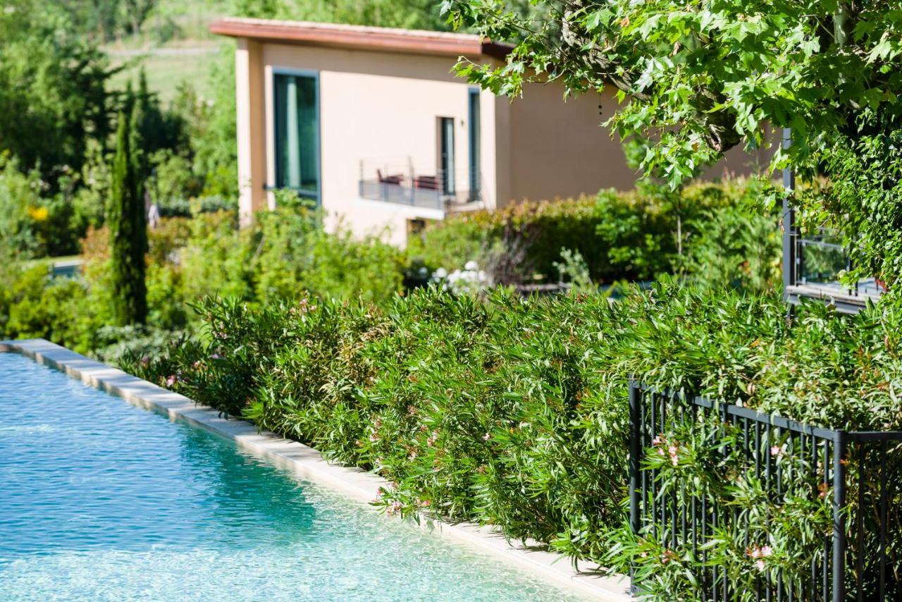 Les Lodges Sainte-Victoire Hotel & Spa Le Tholonet Bagian luar foto