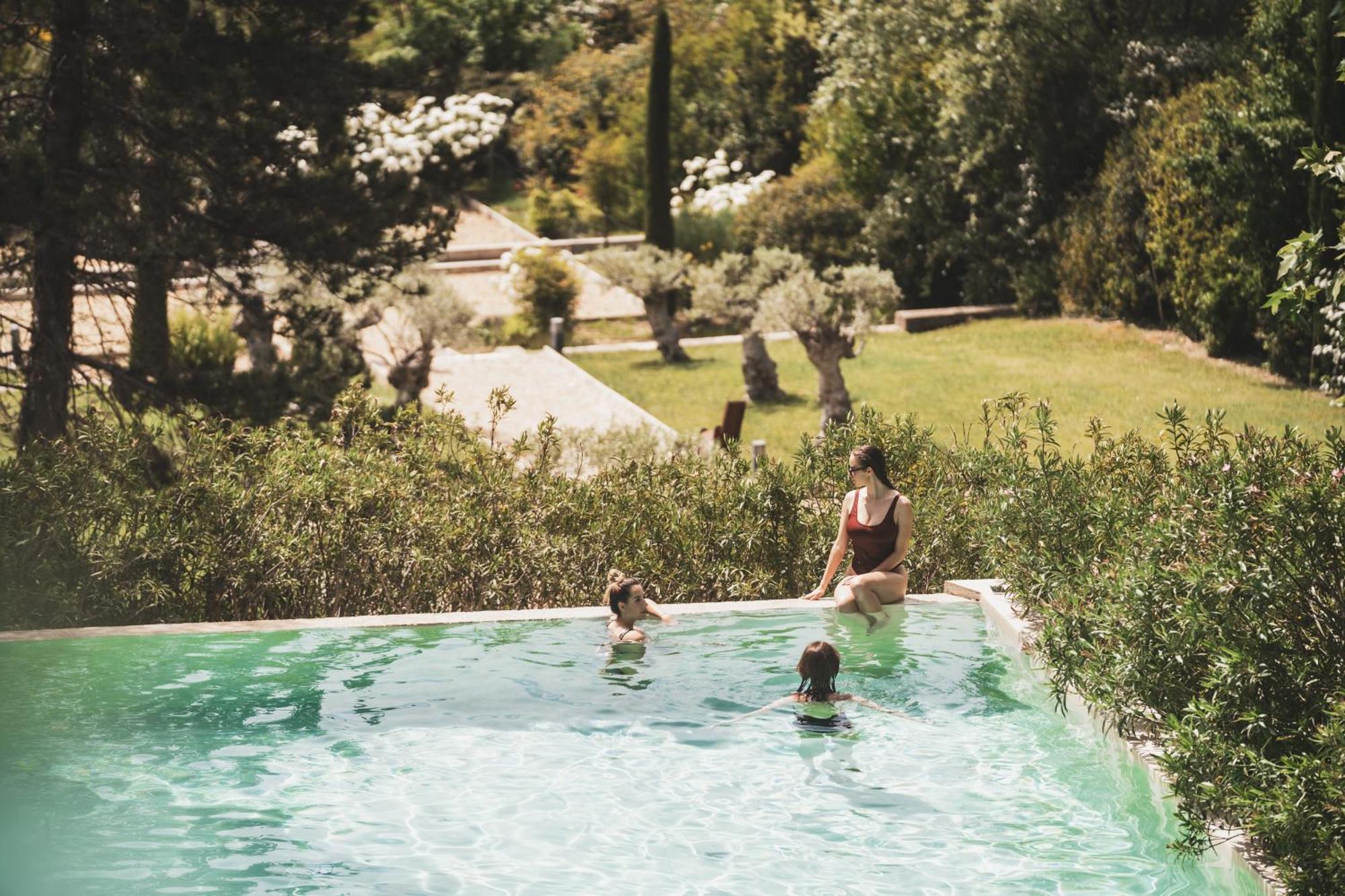 Les Lodges Sainte-Victoire Hotel & Spa Le Tholonet Bagian luar foto